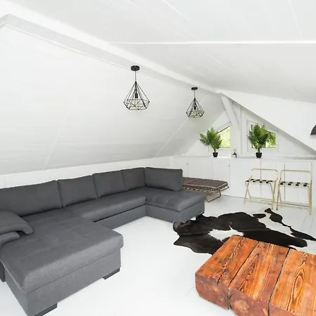 Minimal House Apartament