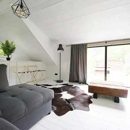 Minimal House *
